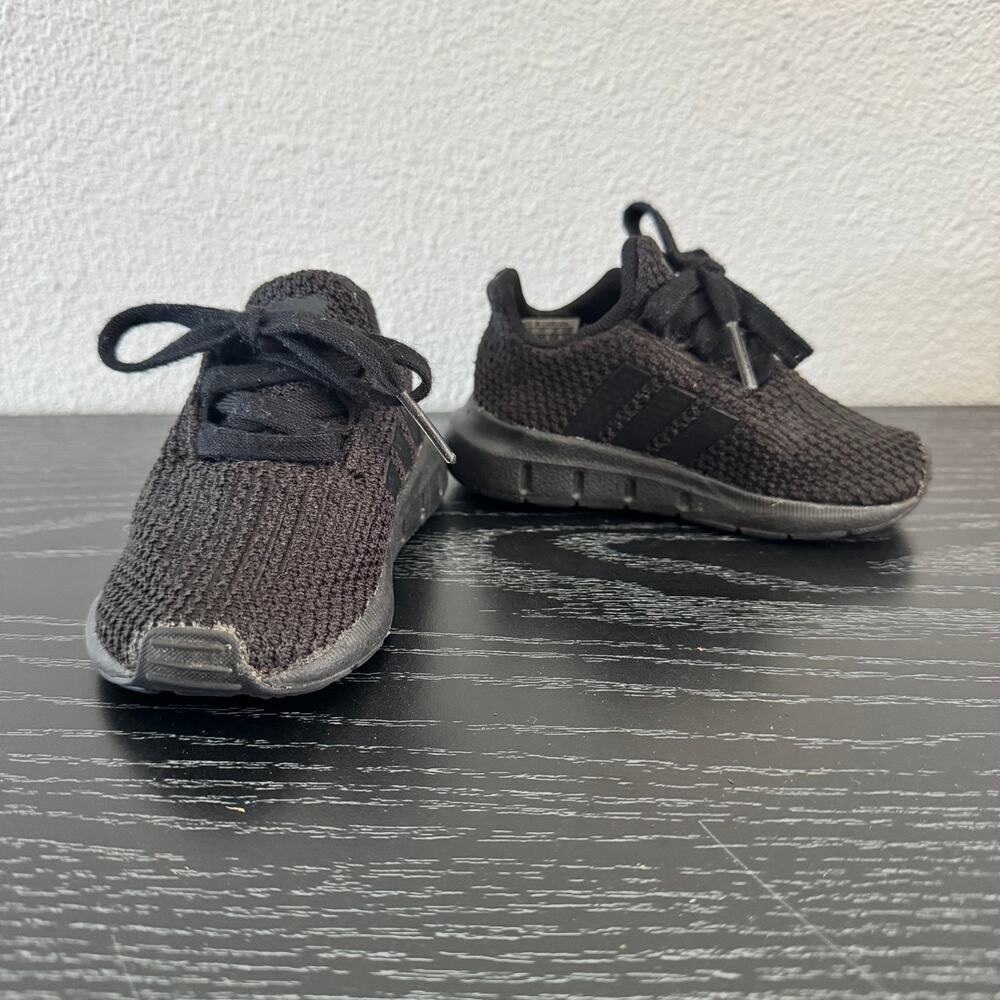 Black Adidas Low Top Shoe Size 5 Baby Toddler Shoes Unisex